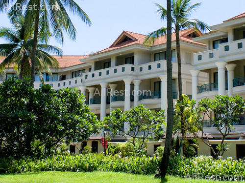 Centara Grand Beach Resort 2